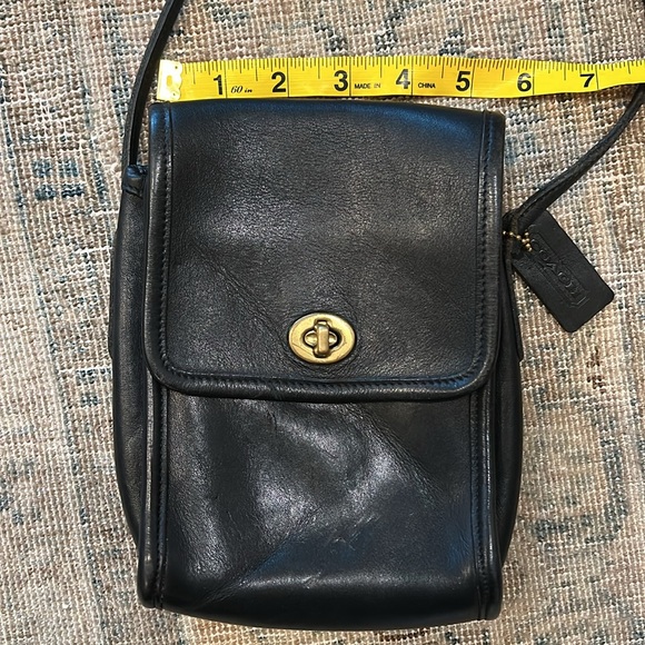 Vintage coach crossbody - Picture 3 of 13